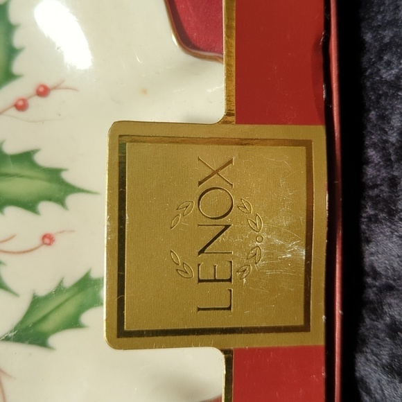 Vintage Lenox Holiday Tree Candy Dish w/Gold Rim and Holly w/Box - Picture 2 of 9